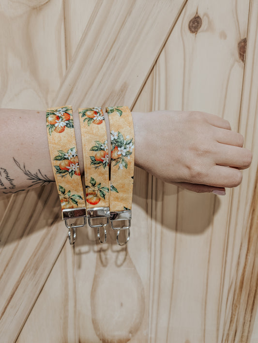 Mimosa wristlet